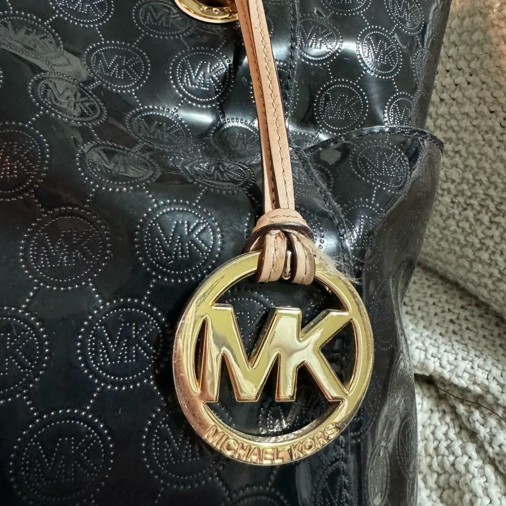 Michael Kors Jet Set Large Black Patent Leather Tote‎